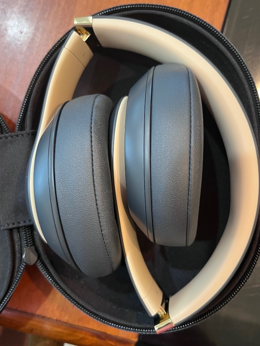 Beats by Dre Studio 3 Wireless Over Ear Headphones